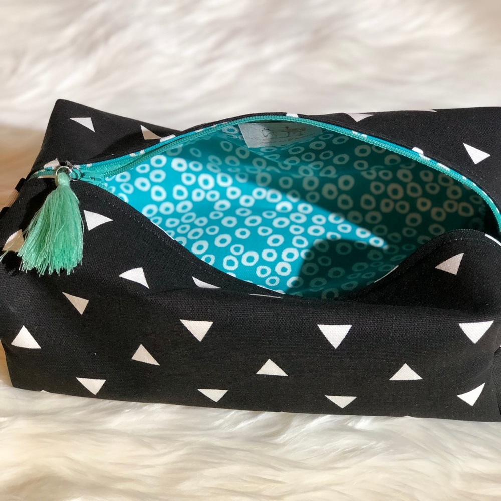 Cosmetic/travel bag